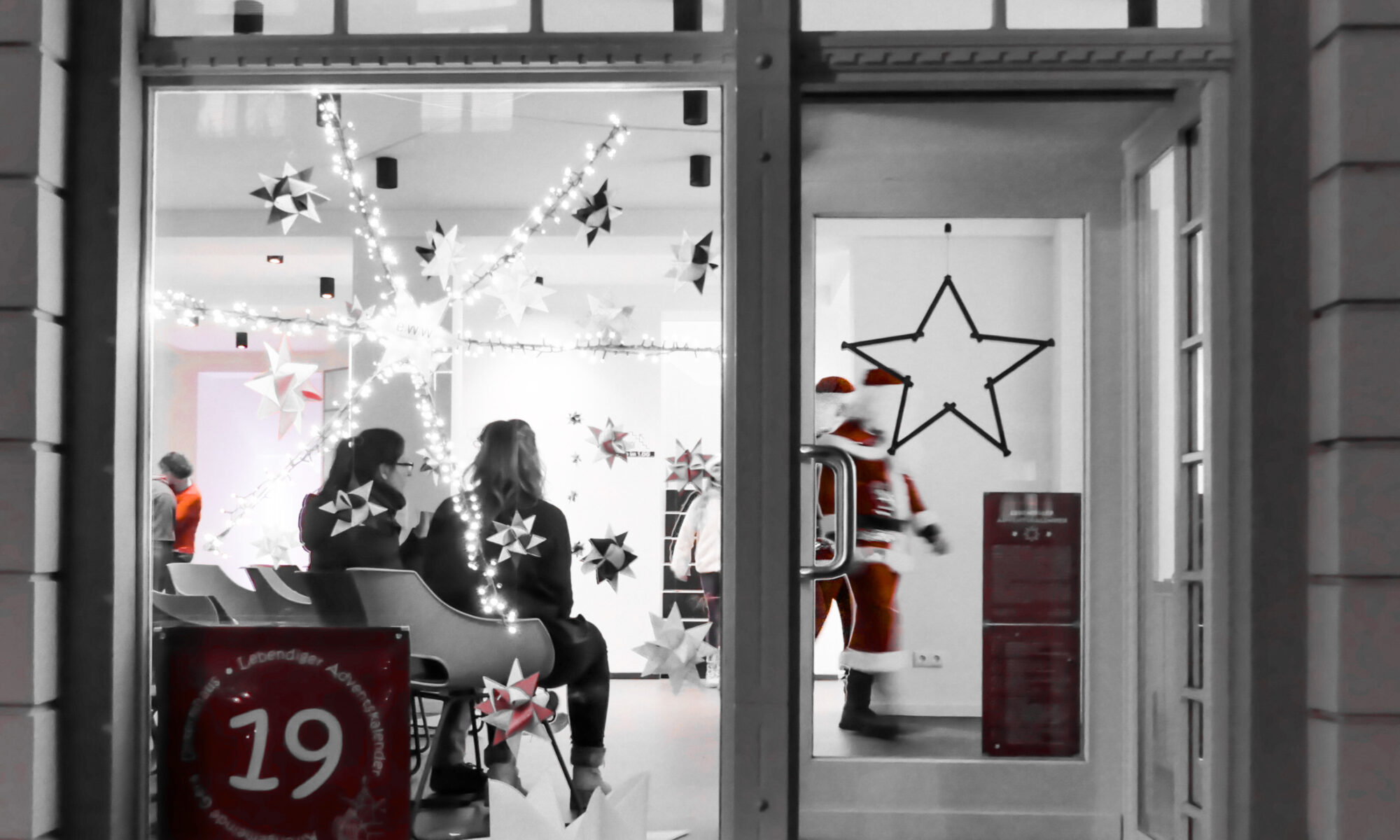 Lebendiger Adventskalender in der Untermhäuser Straße in Gera